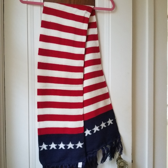 USA Flag Scarf NWOT - Picture 9 of 9